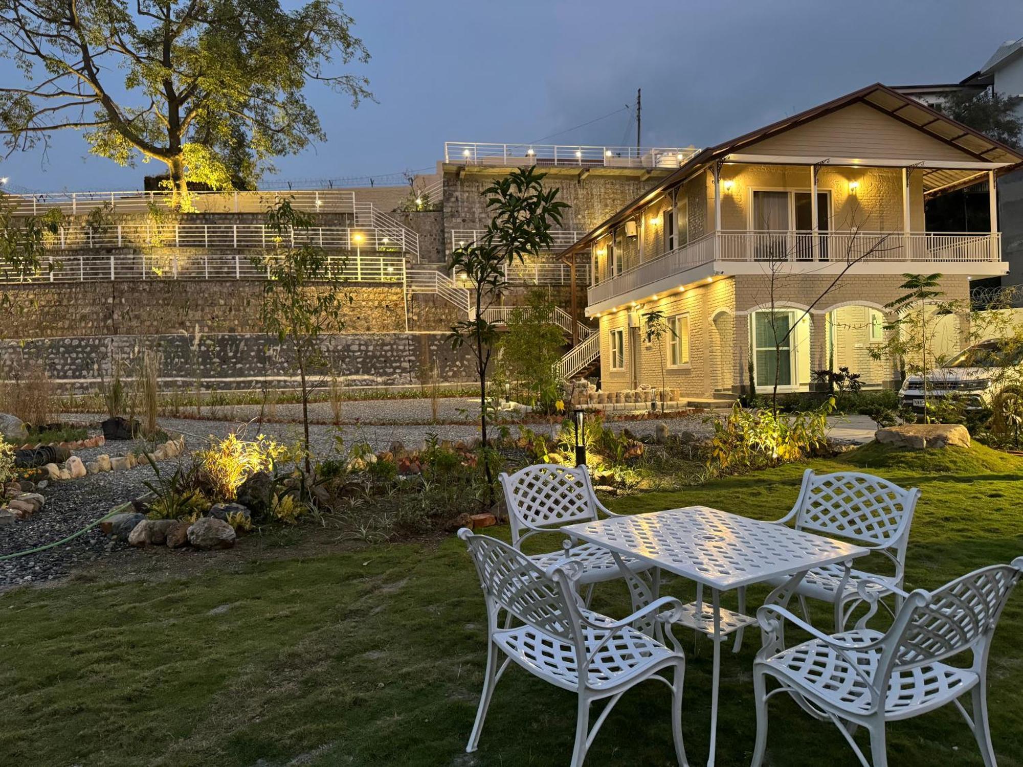 דהראדון Cliff House, 3Br Lux Farmhouse 2Km To Rajpur Road מראה חיצוני תמונה